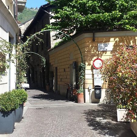 Appartamento Piazza Mazzini Lake Como Esterno foto